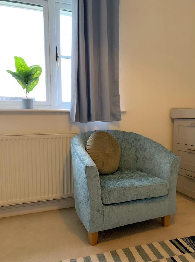 Spacious And Amazing 4 Bedroom Detached House Manchester Eksteriør billede